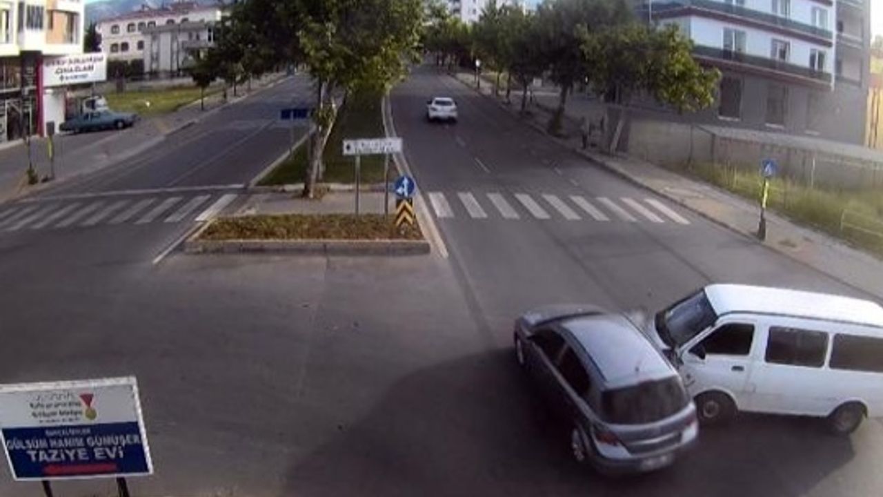 Kahramanmaraş'ta trafik kazaları KGYS kameralarında