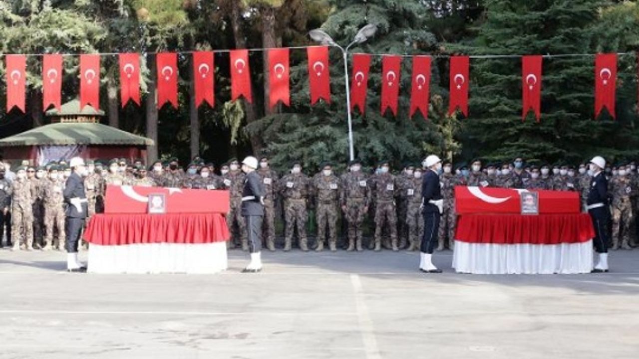 Şehit polisler için Gaziantep'te tören düzenlendi