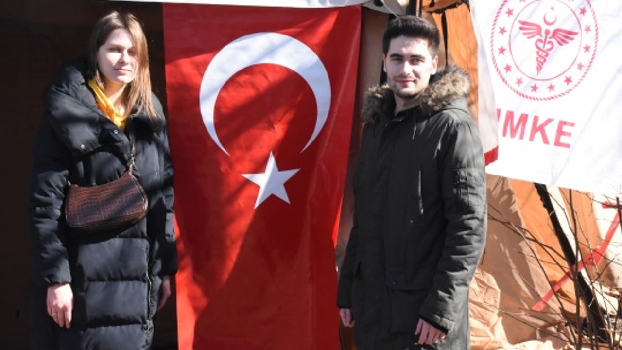 Ukrayna'da evlenen Kahramanmaraşlı genç, eşiyle Türkiye'ye dönecek olmanın mutluluğunu yaşıyor