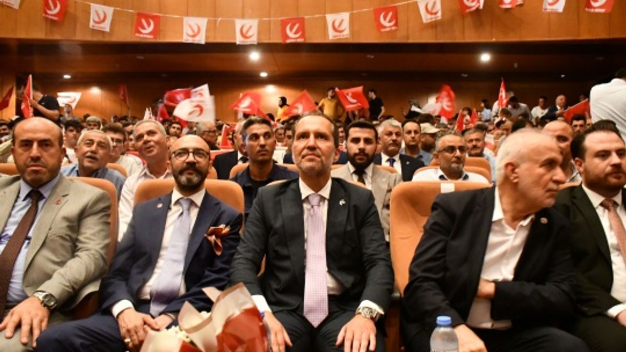 Erbakan, Kahramanmaraş'ta partisinin il kongresine katıldı