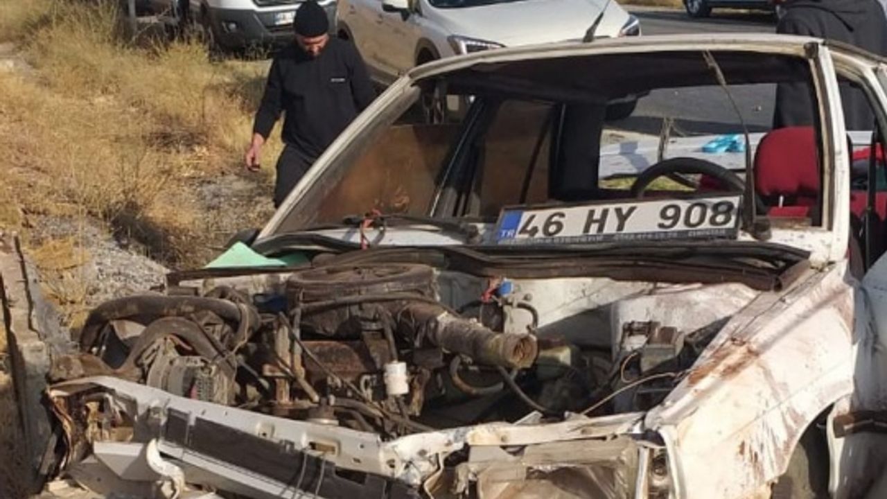 Afşin’de trafik kazası: 1 ağır 2 yaralı