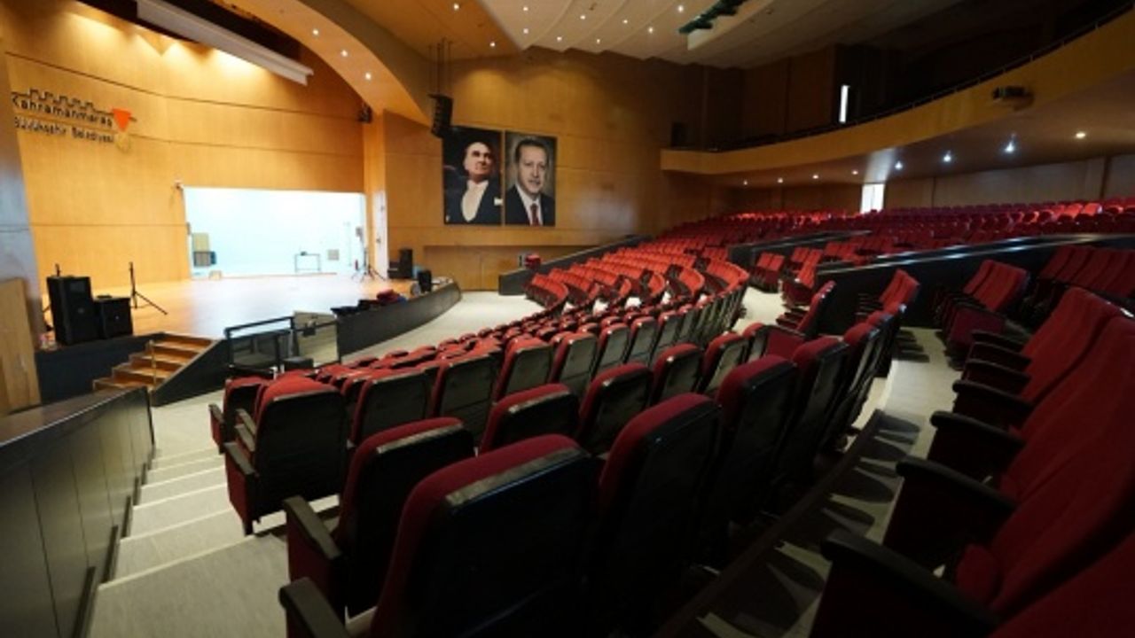 Mehmet Akif Ersoy Kültür Merkezi Yenilendi