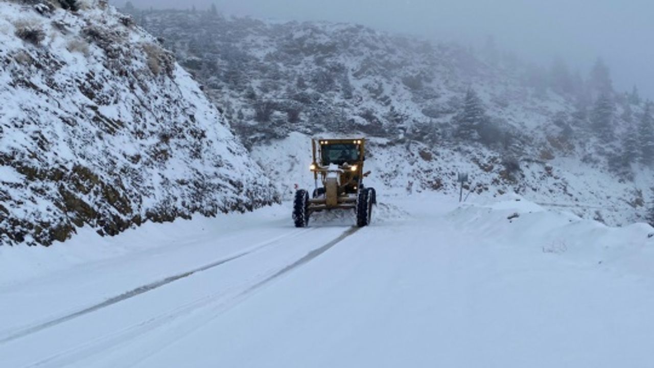 Kardan Kapanan 186 Mahalle Yolu Ulaşıma Açıldı