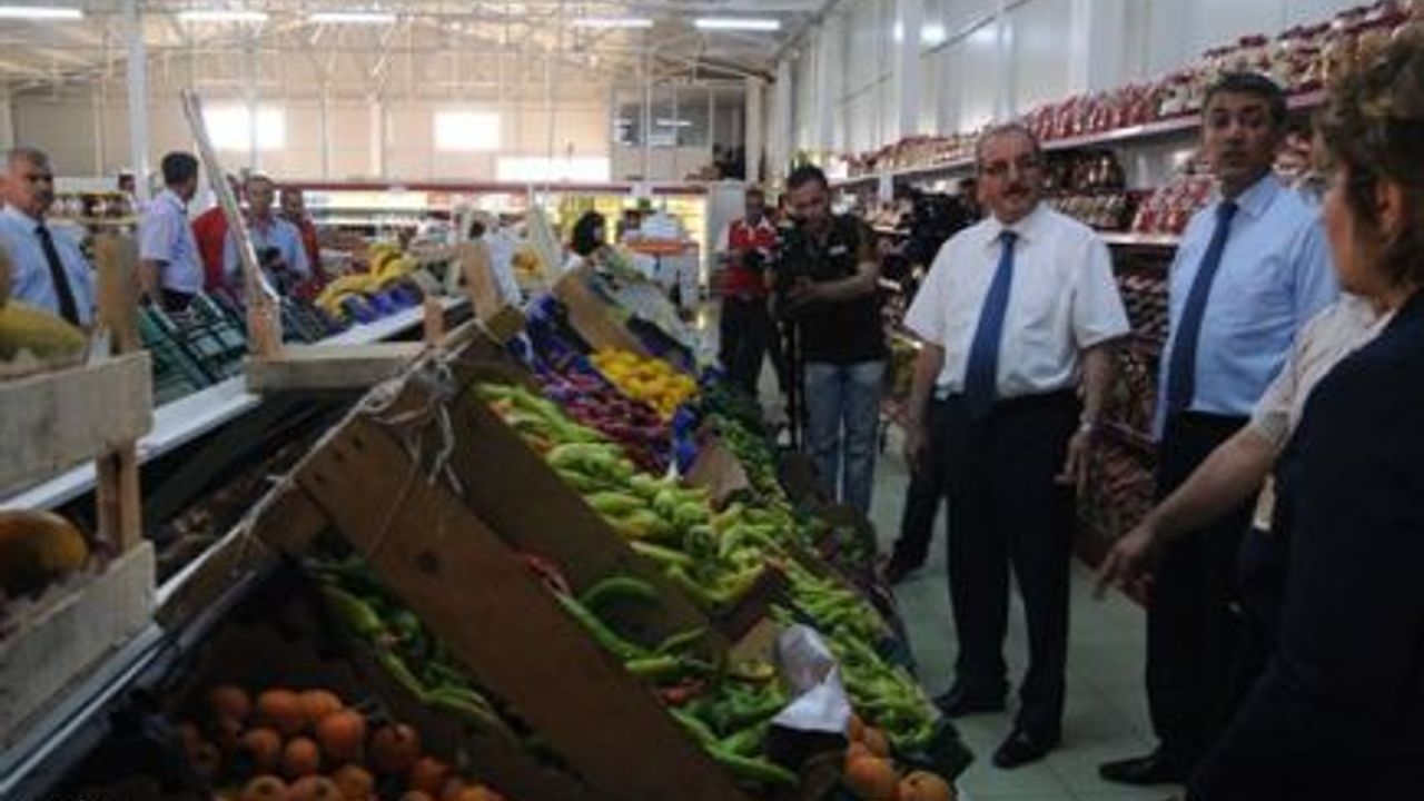 Çadır Kent Marketlerindeki Fiyatlar Valiyi Kızdırdı