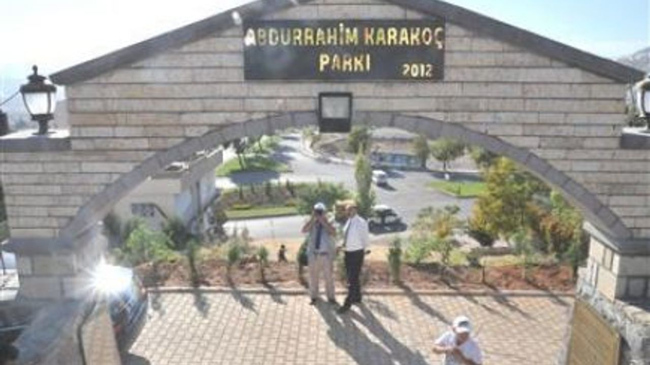 Şair Karakoç'un İsmi Parkta Yaşıyor
