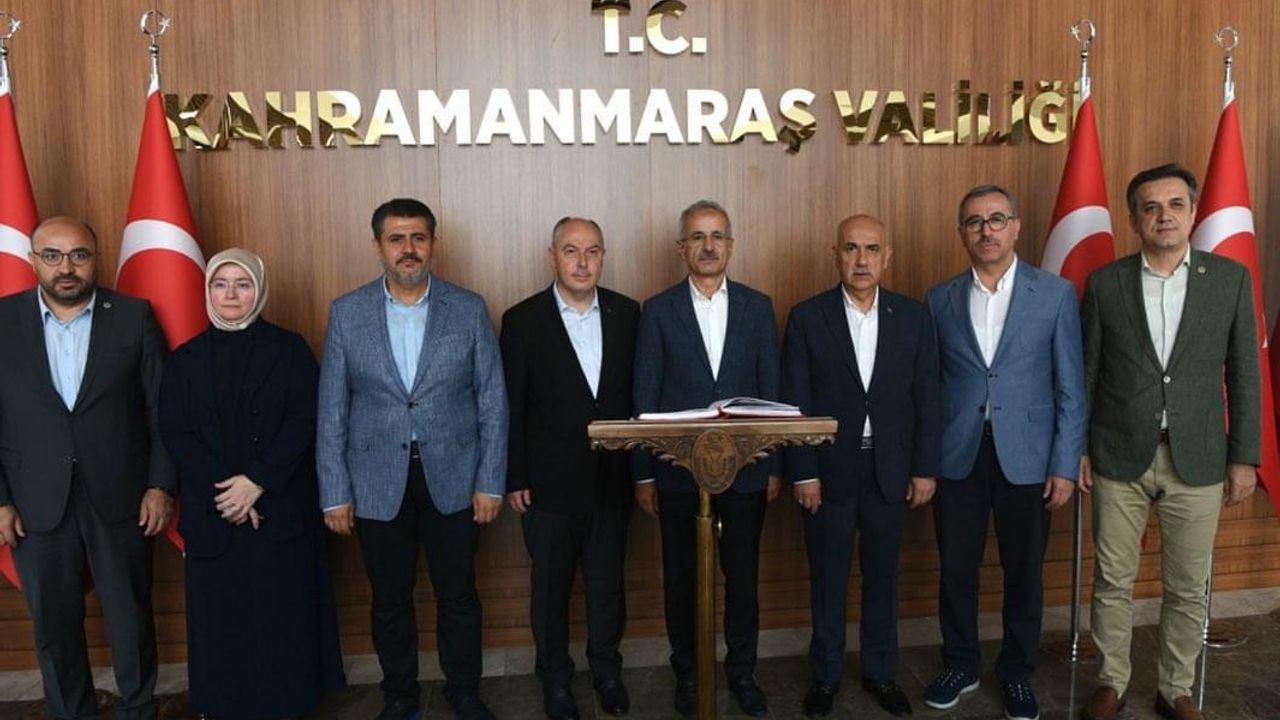 Ulaştırma ve Altyapı Bakanı Uraloğlu, Kahramanmaraş'ı ziyaret etti