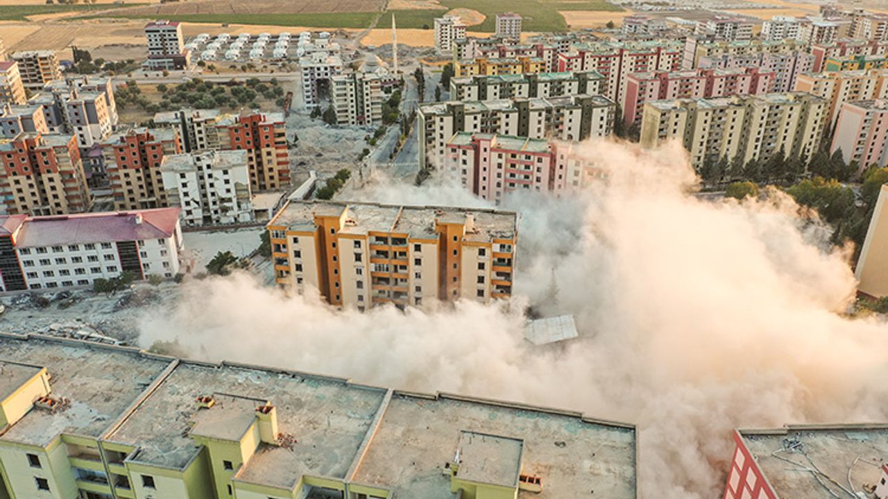 Kahramanmaraş'ta deprem yıkımlarını dinamitle 'O' gerçekleştiriyor