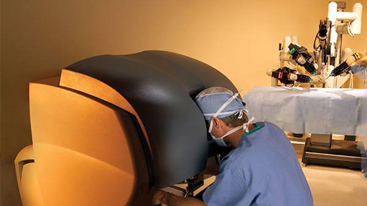 Göğüs Cerrahisinde Robotik Yöntemin Avantajlarını Biliyor Musunuz?