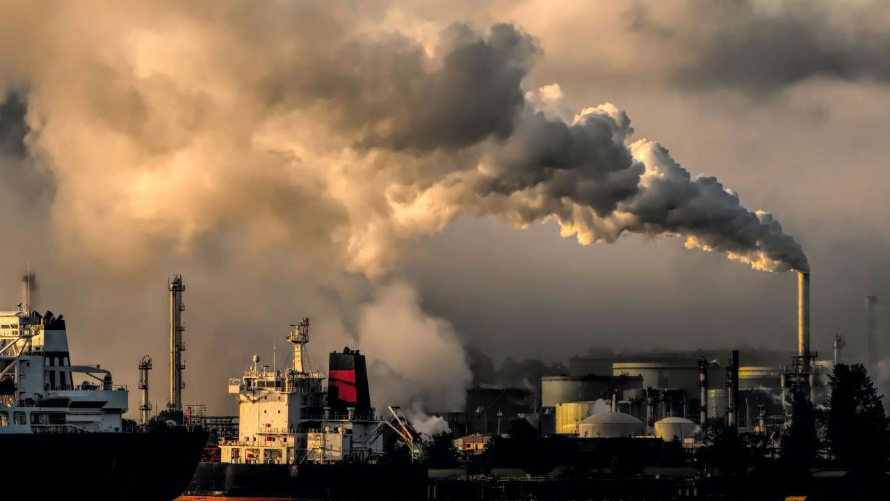 Hava kirliliğini azaltmanın yolu fosil yakıt kullanımını bırakmaktan geçiyor
