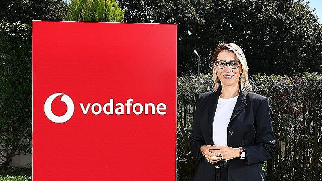 Vodafone ve Dersigo'dan YKS ve LGS'ye hazırlanan öğrencilere eğitim desteği