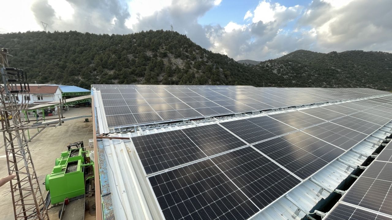 Isparta'da soğuk hava deposunun elektriği GES'ten karşılanıyor