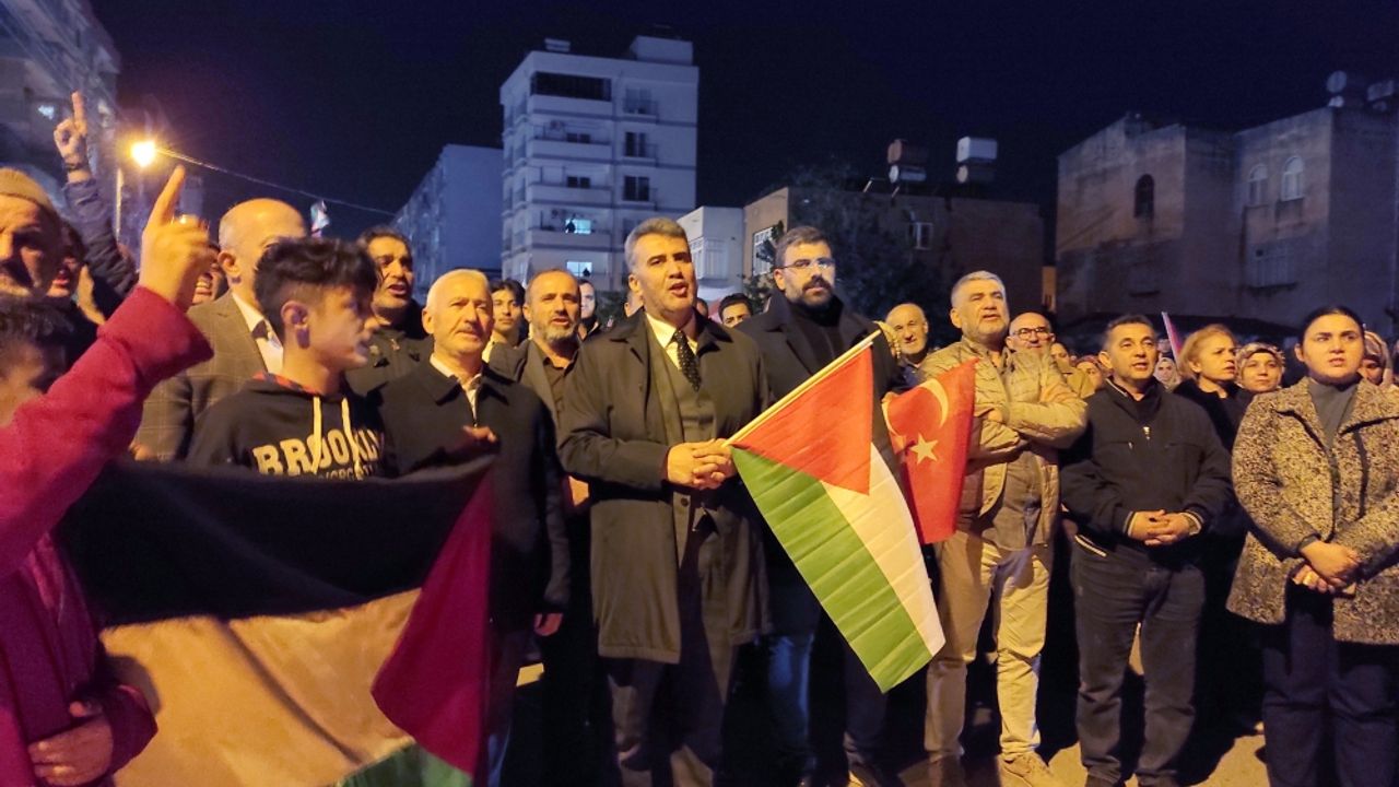 Hatay'da Filistin'e destek yürüyüşü düzenlendi