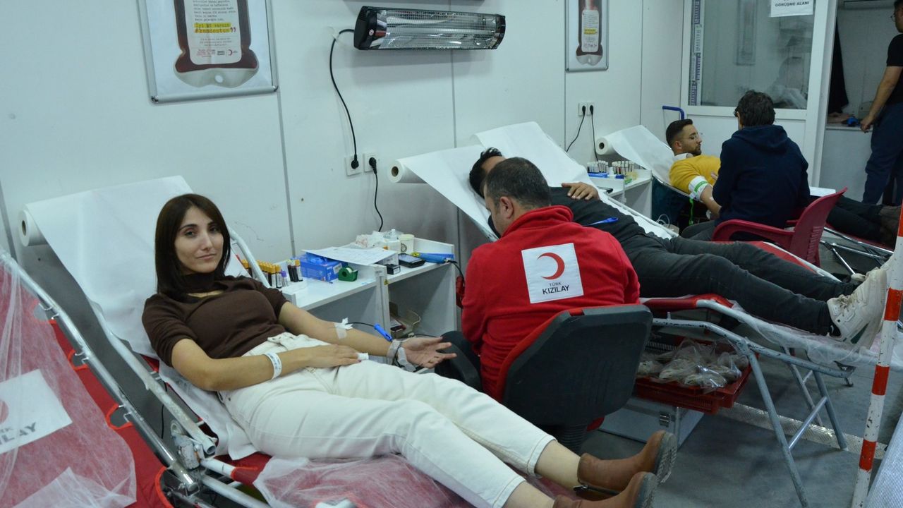 Afşin’de Öğretmenler Kan Bağışında Bulundu