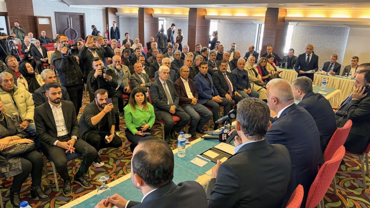 Kültür ve Turizm Bakanı Ersoy, muhtarlar toplantısında konuştu: