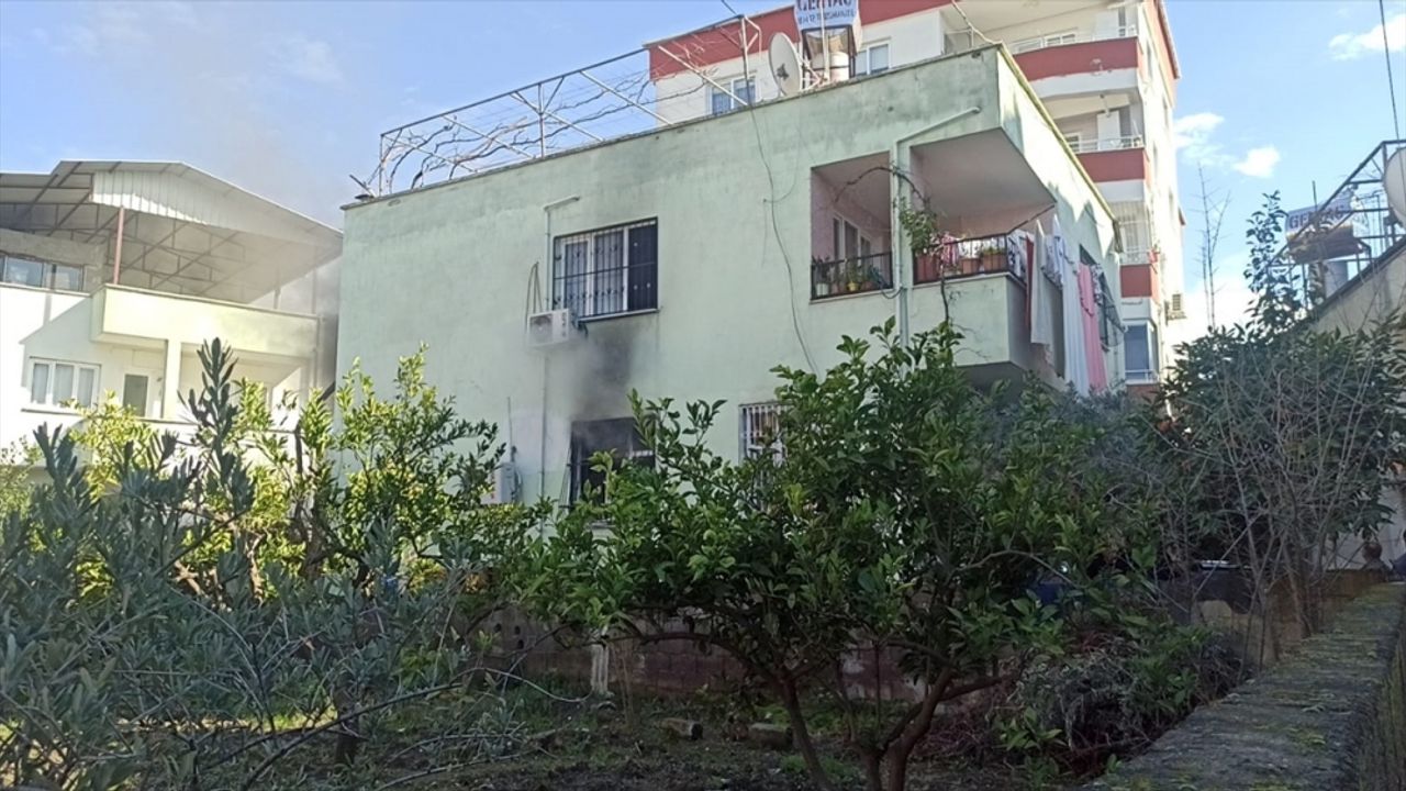 Osmaniye'de evde çıkan yangın söndürüldü