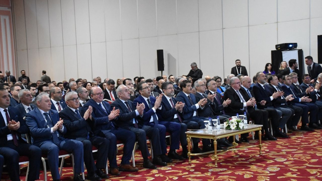 Tarım ve Orman Bakanı İbrahim Yumaklı, Ulusal Süt Çalıştayı'nda konuştu: