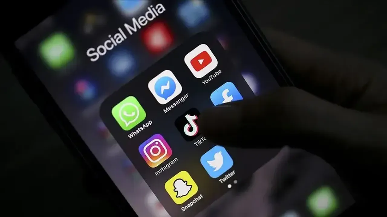 Sosyal Medya Kullanıcılarına Uyarı: Şifrelerinizi Değiştirin