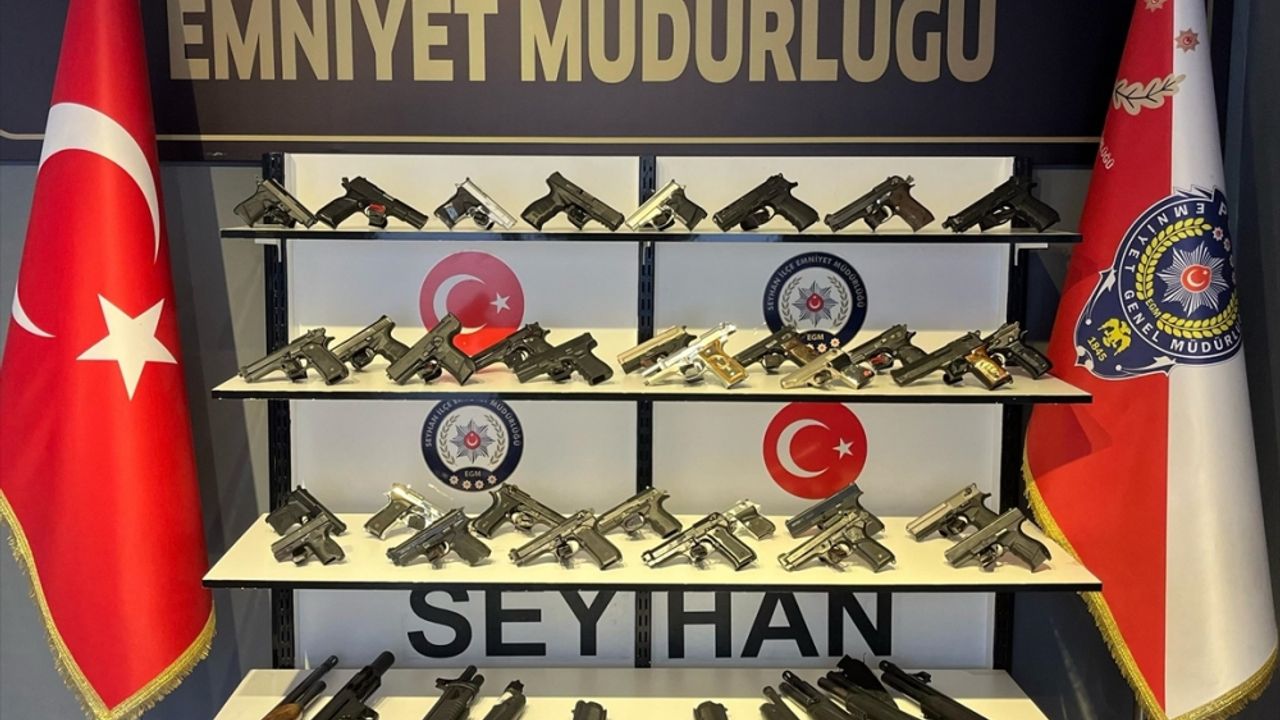 Adana'da ruhsatsız 53 silah ele geçirildi
