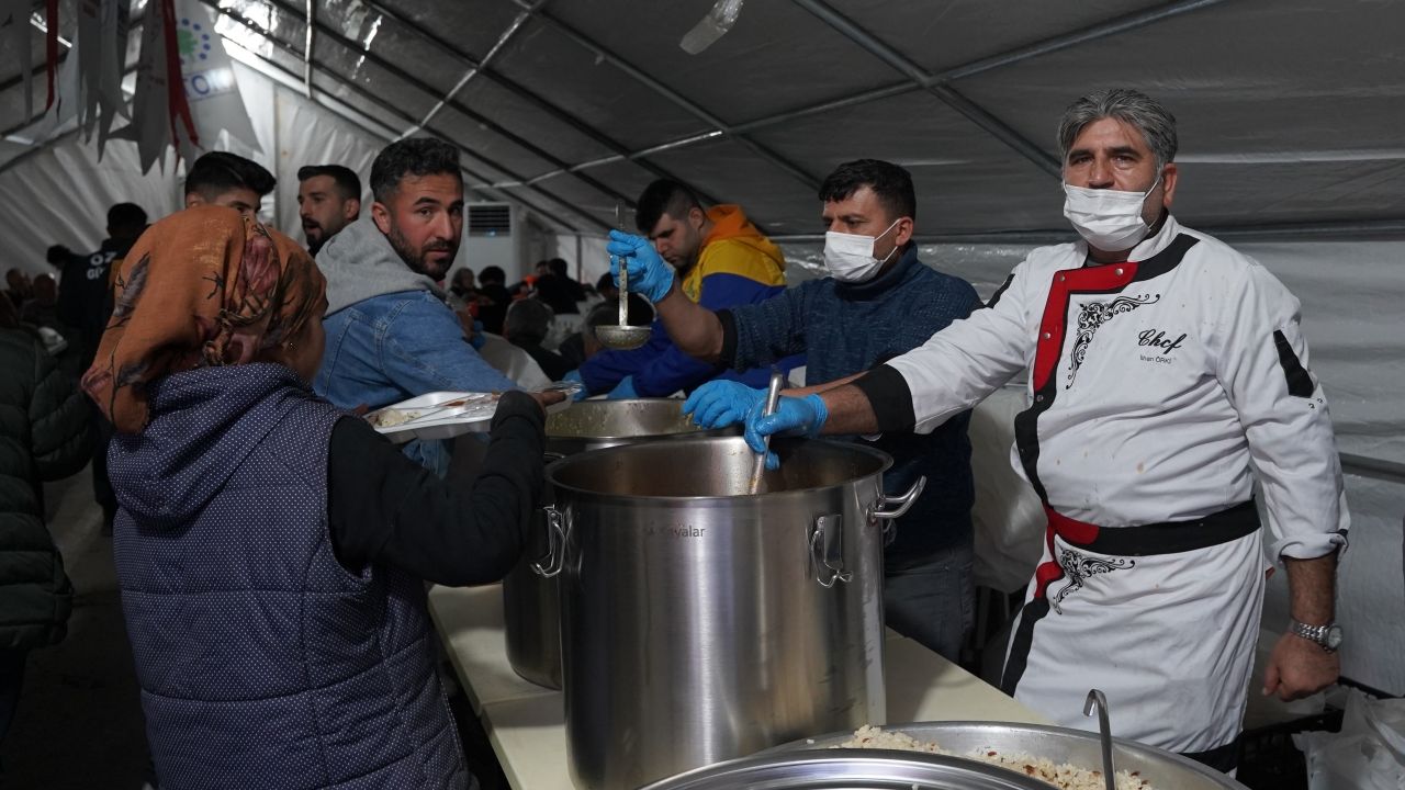 Malatya, Kahramanmaraş, Adıyaman ve Kilis'te ramazan ayının ilk iftarı