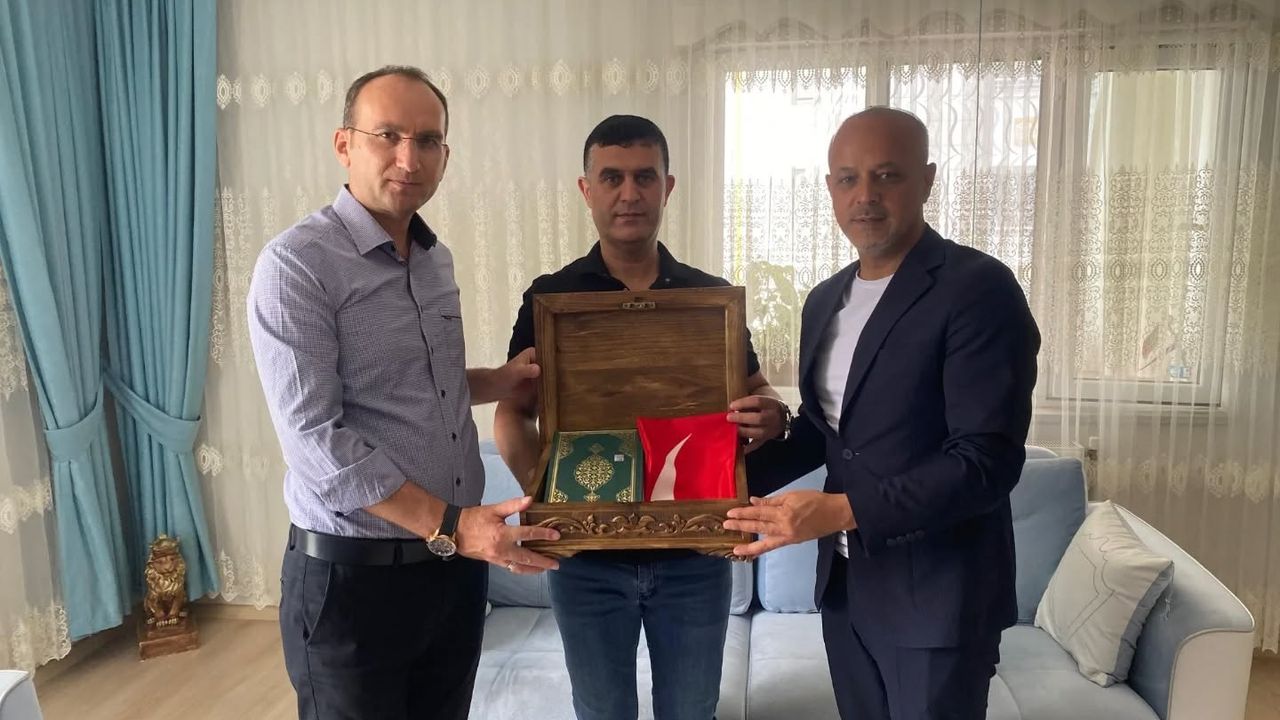 15 Temmuz’da Afşin’de Şehit Aileleri ve Gaziler Ziyaret Edildi