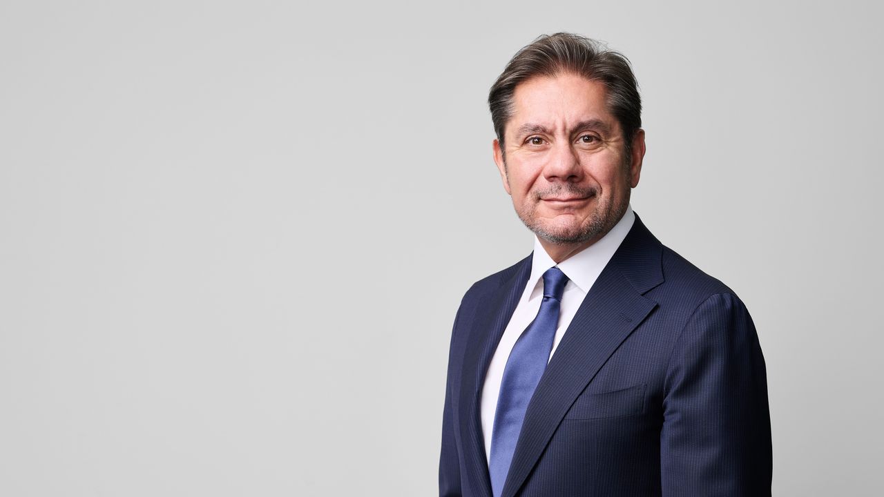 Akbank sendikasyon kredisini uzun vadeli yeniledi