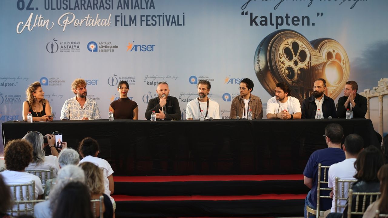 Altın Portakal Film Festivali'nde 'Bağlar, Kökler ve Tutkular' filmi gösterildi