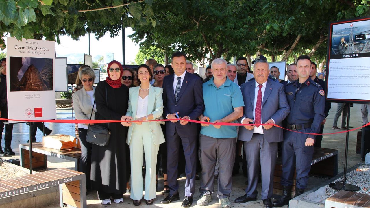 Antalya'da 'Gizem Dolu Anadolu' fotoğraf sergisi açıldı