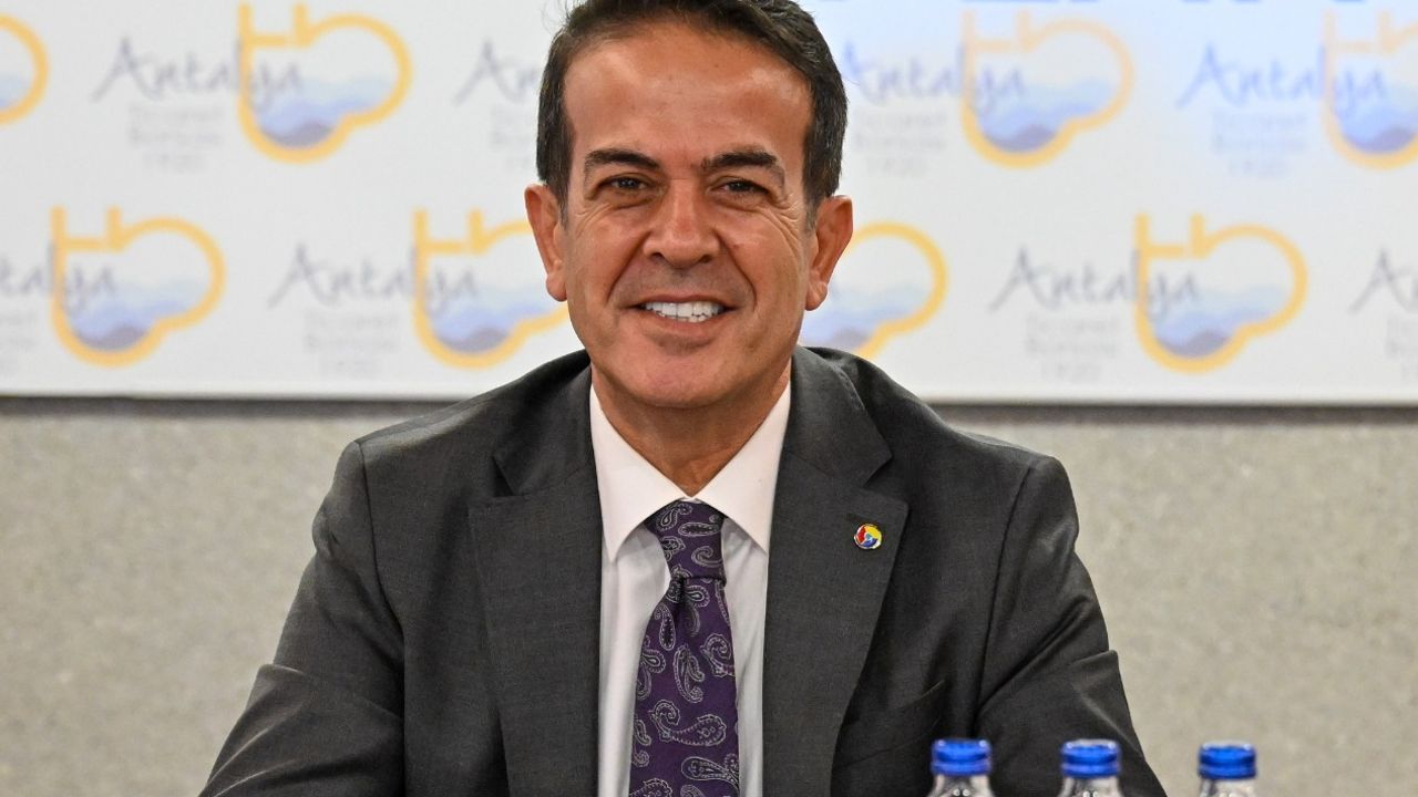 Antalya'da kesme çiçek üretim maliyetleri değerlendirildi