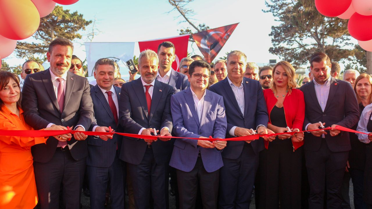Hatay'da yapımı tamamlanna park törenle açıldı