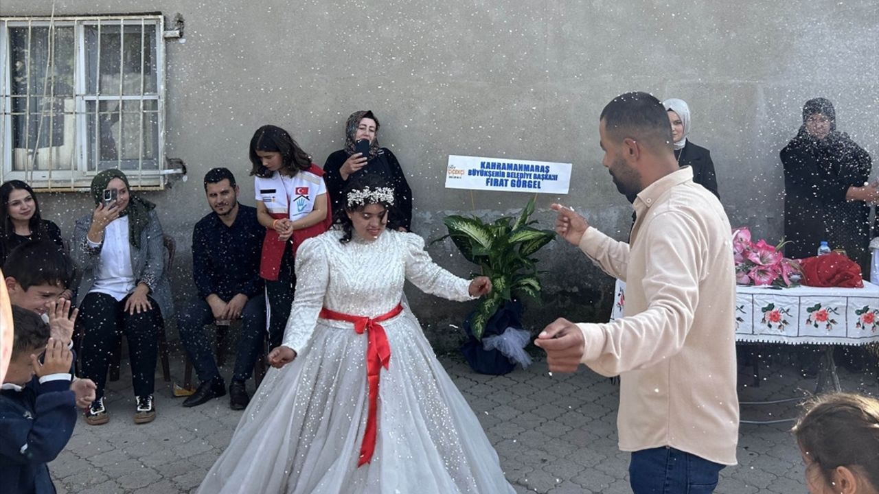 Kahramanmaraş'ta down sendromlu Melek'in gelinlik hayali gerçek oldu