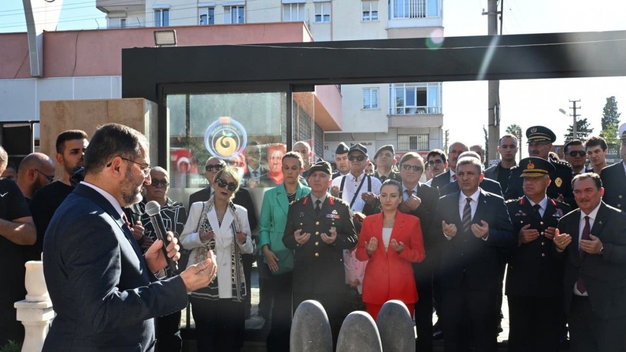 Antalya’nın kahramanı Mustafa Ertuğrul Aker’in anıt mezarı törenle açıldı