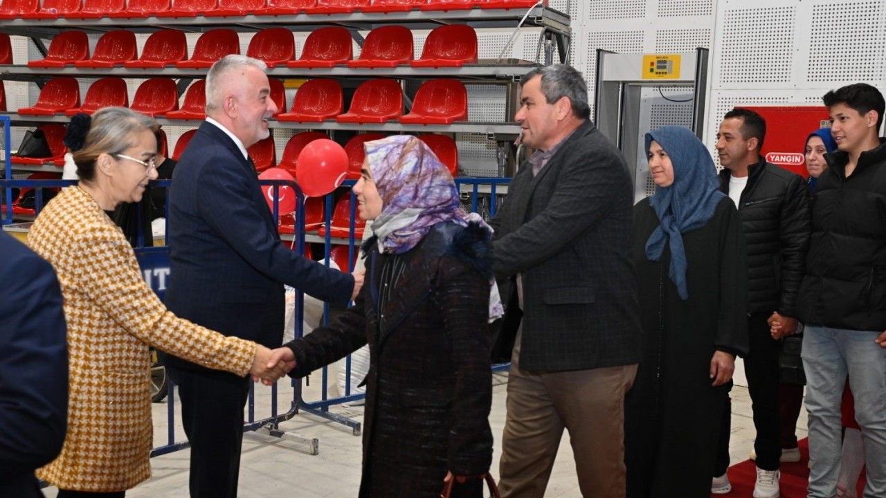 Başkan Başdeğirmen’den personeline Cumhuriyet yemeği