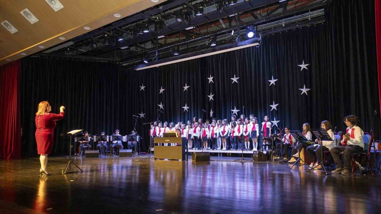 Mersin’de Çocuk Kampüsleri 29 Ekim coşkusunda tek yürek oldu