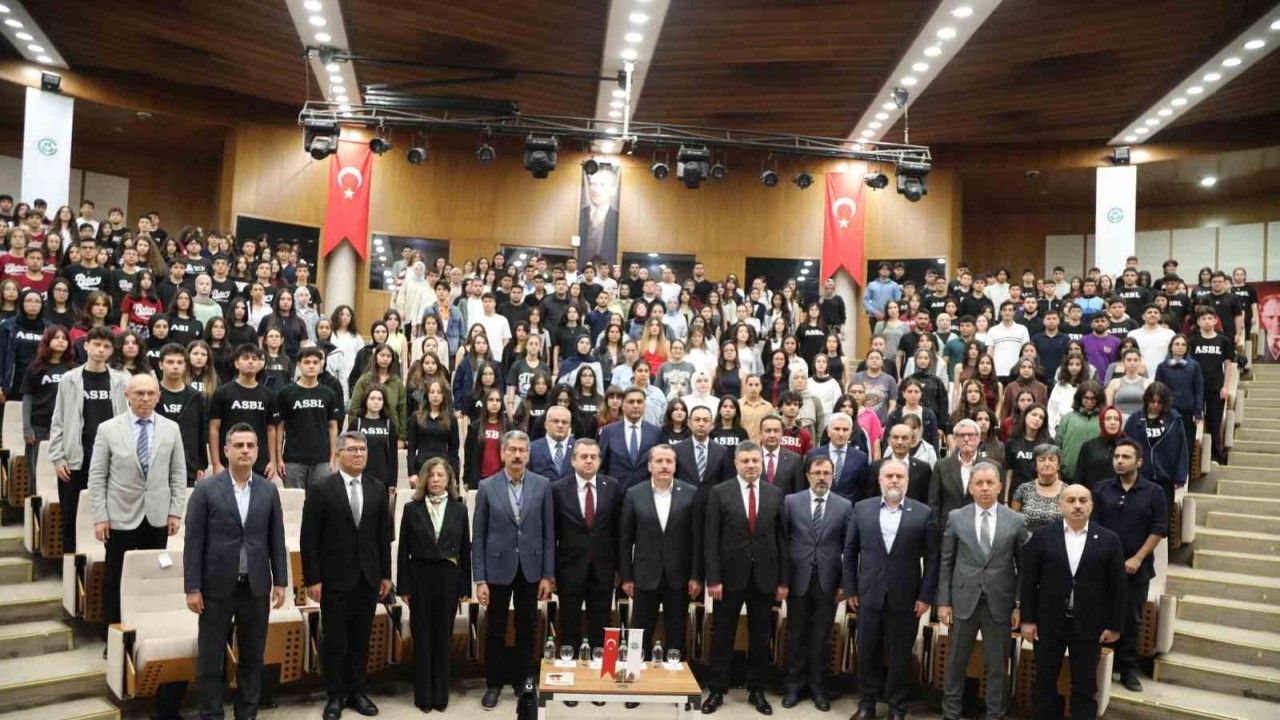 Şair Arif Nihat Asya, vefatının 50. yılında Adana’da anıldı