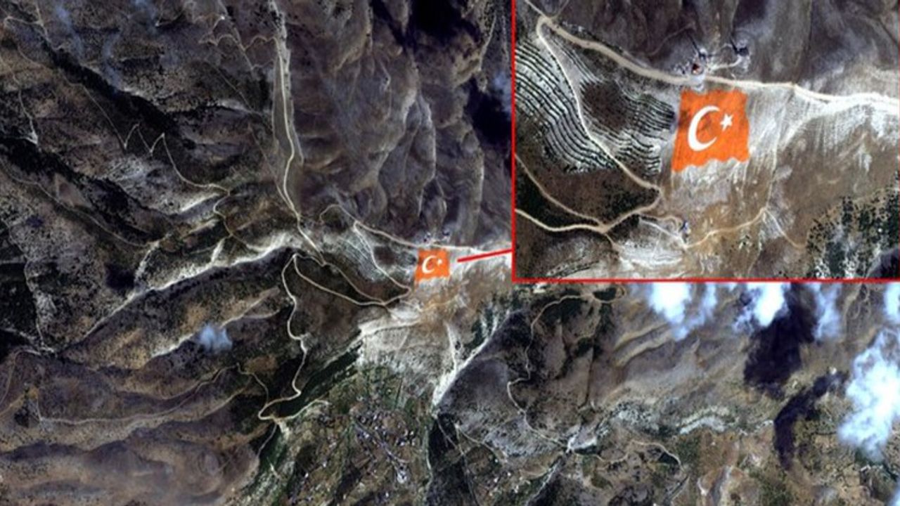 Ahır Dağı Zirvesine İşlenen Türk Bayrağı, Göktürk-1 Uydusunun Kamerasına Yansıdı