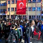 Adana Valisi Mustafa Yavuz ortaokul öğrencileriyle buluştu