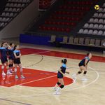 Büyükşehir Belediyespor Kadın Voleybol Takımı, 2. Lig Maratonuna Hazırlanıyor