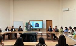 Doç. Dr. Zaimoğlu, Kazakistan'da eğitim verdi