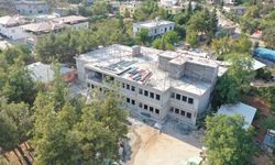 Depremde yıkılan okullar hayırseverlerin desteğiyle yükseliyor