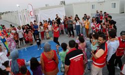 Konteyner kentteki depremzede çocuklara moral etkinliği düzenlendi