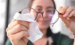 Gözlüklerin Kullanım Ömrünü Nasıl Uzatabiliriz