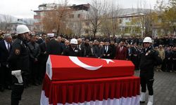 Şehit polis memuru Lütfü Baykar Bitlis'te son yolculuğuna uğurlandı