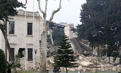 Hatay'ın Türkiye'ye katılımının oylandığı valilik binası depremin izlerinden kurtarılıyor