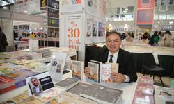 BİK Adana Şube Müdürü Oranlı, Çukurova 16. Kitap Fuarı'nda okurlarıyla buluştu