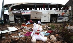 Mersin'de devrilen yolcu otobüsündeki 9 kişi öldü, 30 kişi yaralandı
