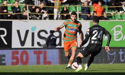 Trendyol Süper Lig: Alanyaspor: 0 - Pendikspor: 0 (İlk yarı)