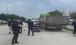 Adana'da park halindeki tıra çarpan motosiklet sürücüsü hayatını kaybetti