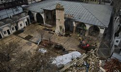 Kahramanmaraş'ta depremde ağır hasar alan tarihi Ulu Cami ayağa kaldırılıyor