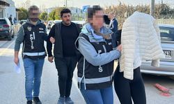 Adana'da hastalara ait ilaçları sattığı iddiasıyla yakalanan çift, adli kontrolle serbest bırakıldı