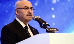 Bakan Özhaseki, Adana'da "Deprem Konutları Kura ve Anahtar Teslim Töreni"ne katıldı